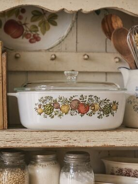 Vintage Corning Ware “Spice of Life” 2L Casserole Dish with Lid